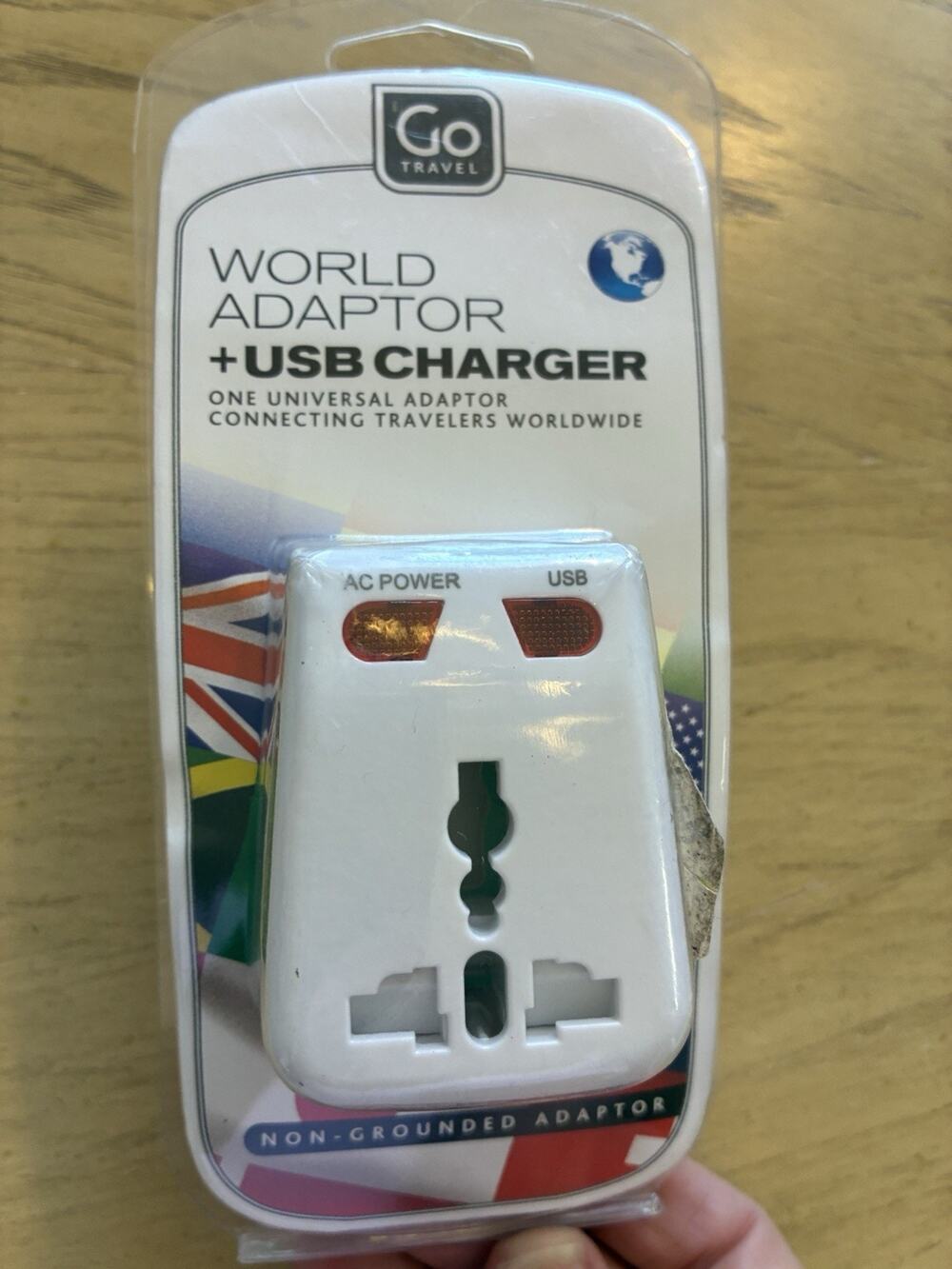 GO TRAVEL Worldwide Universal Non-Grounded WORD AC ADAPTER + USB CHARGER ~ WHITE